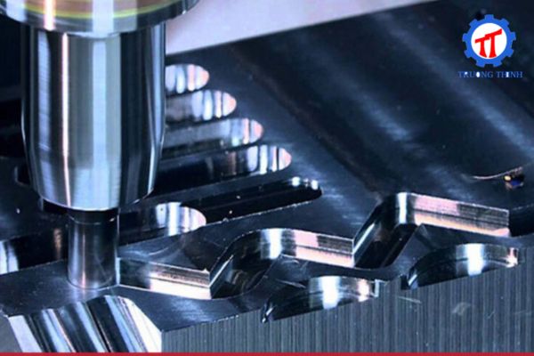 What is a CNC Lathe? Principles and Common Applications
