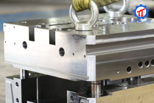 Gia công cơ khí khuôn mẫu ở đâu uy tín, chất lượng?