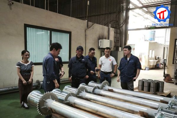Gia công khuôn mẫu CNC là gì? Các công nghệ dùng trong gia công