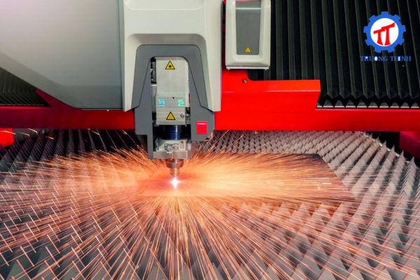Máy cắt laser là gì? Phân loại máy gia công laser phổ biến